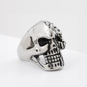 Anillo Calavera Cyborg. Diseñor Calavera Liso. Género Unisex. Talla US 11, nº24. Acero Quirúrgico 316. SKU: AAN0910104-10-T11 Brilho.